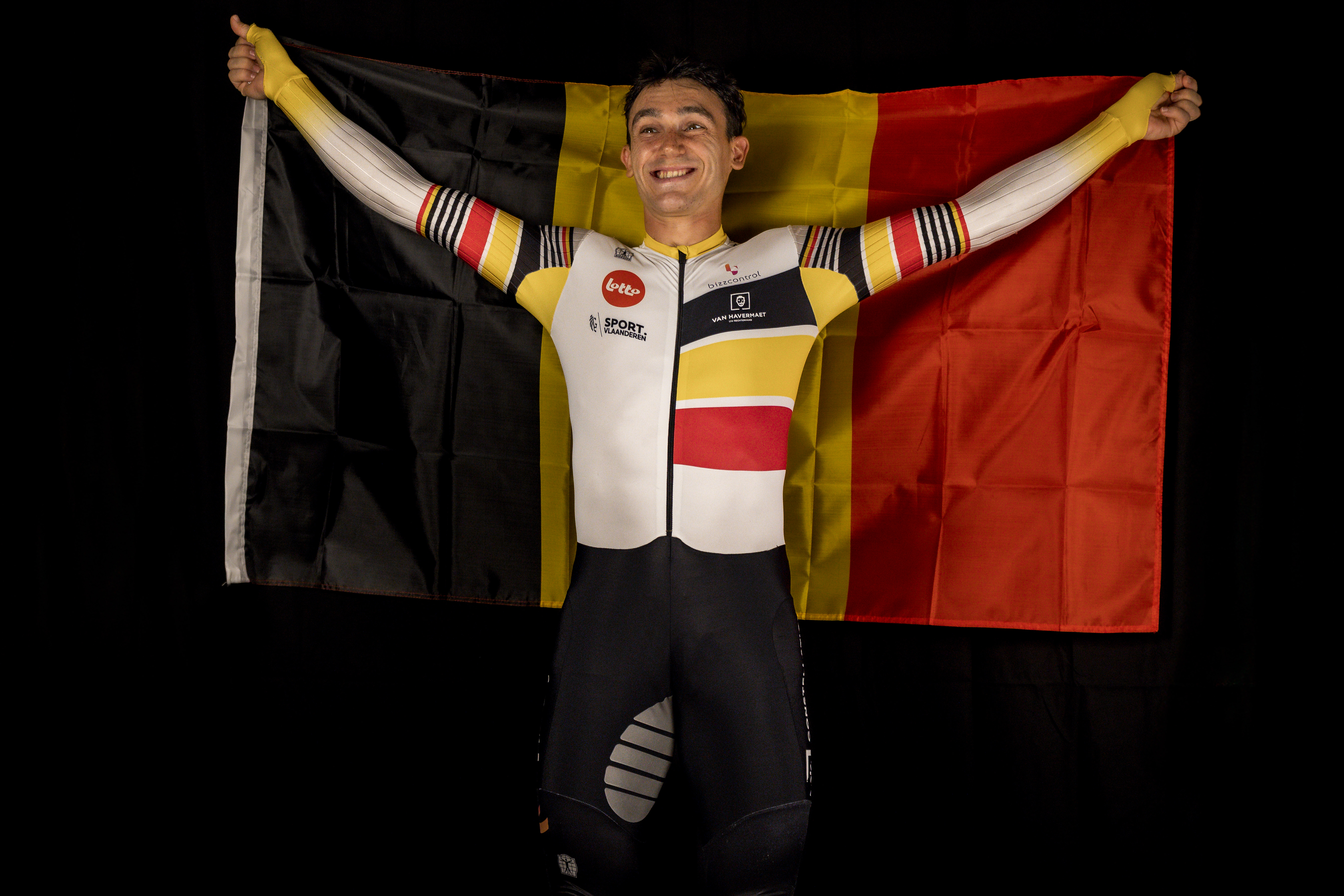 Brons voor Stijn en mixed relay op WK shorttrack in Montr&eacute;al